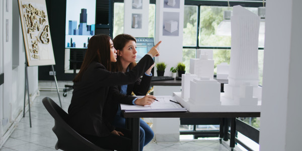 Project Manager / Management Tres Cantos · Project Management / Asesoramiento técnico